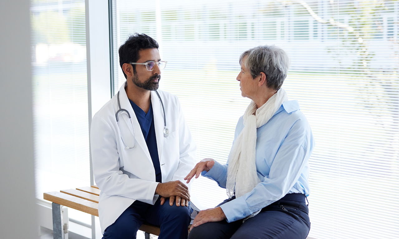 A doctor with his patient